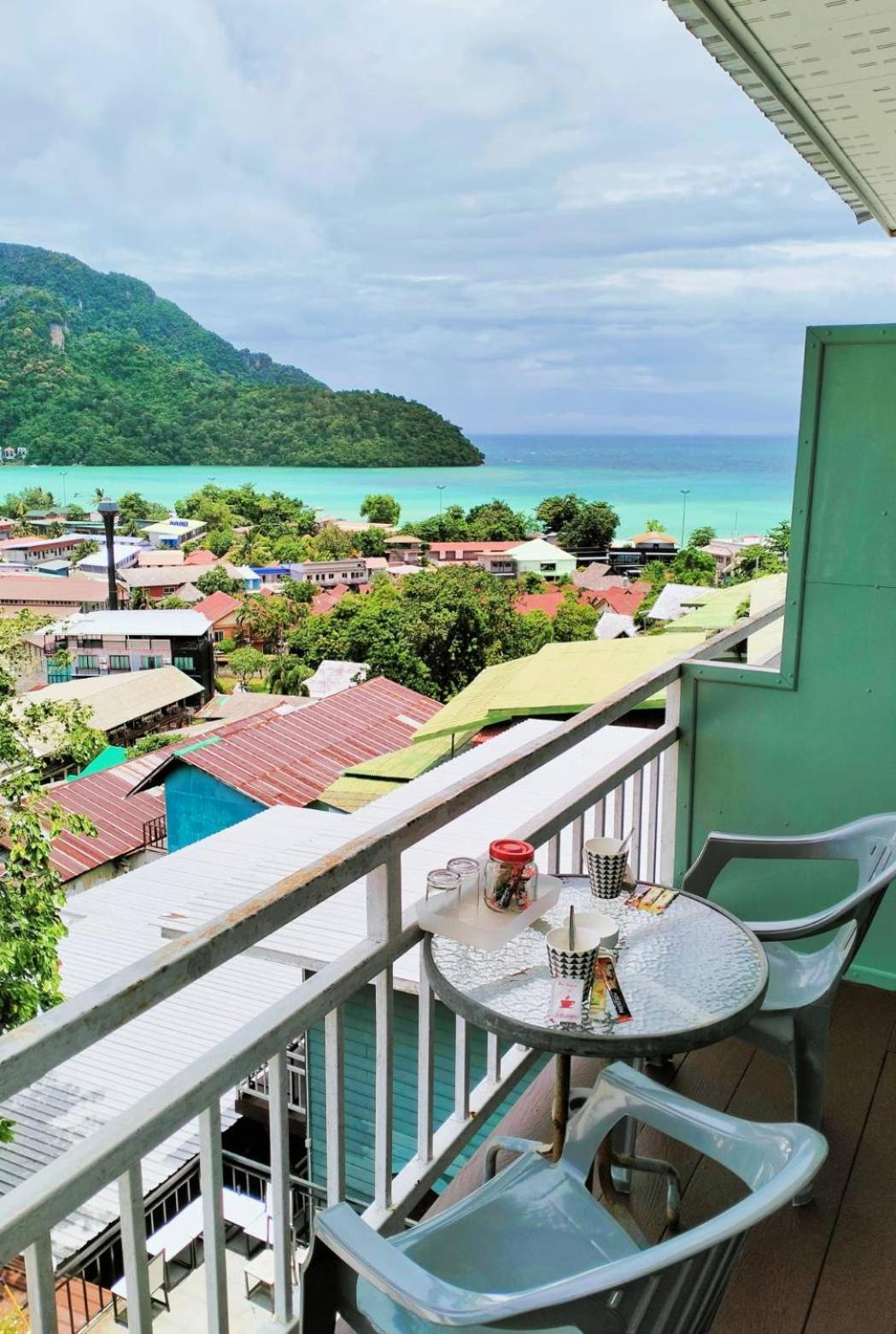 Blue View House 旅馆